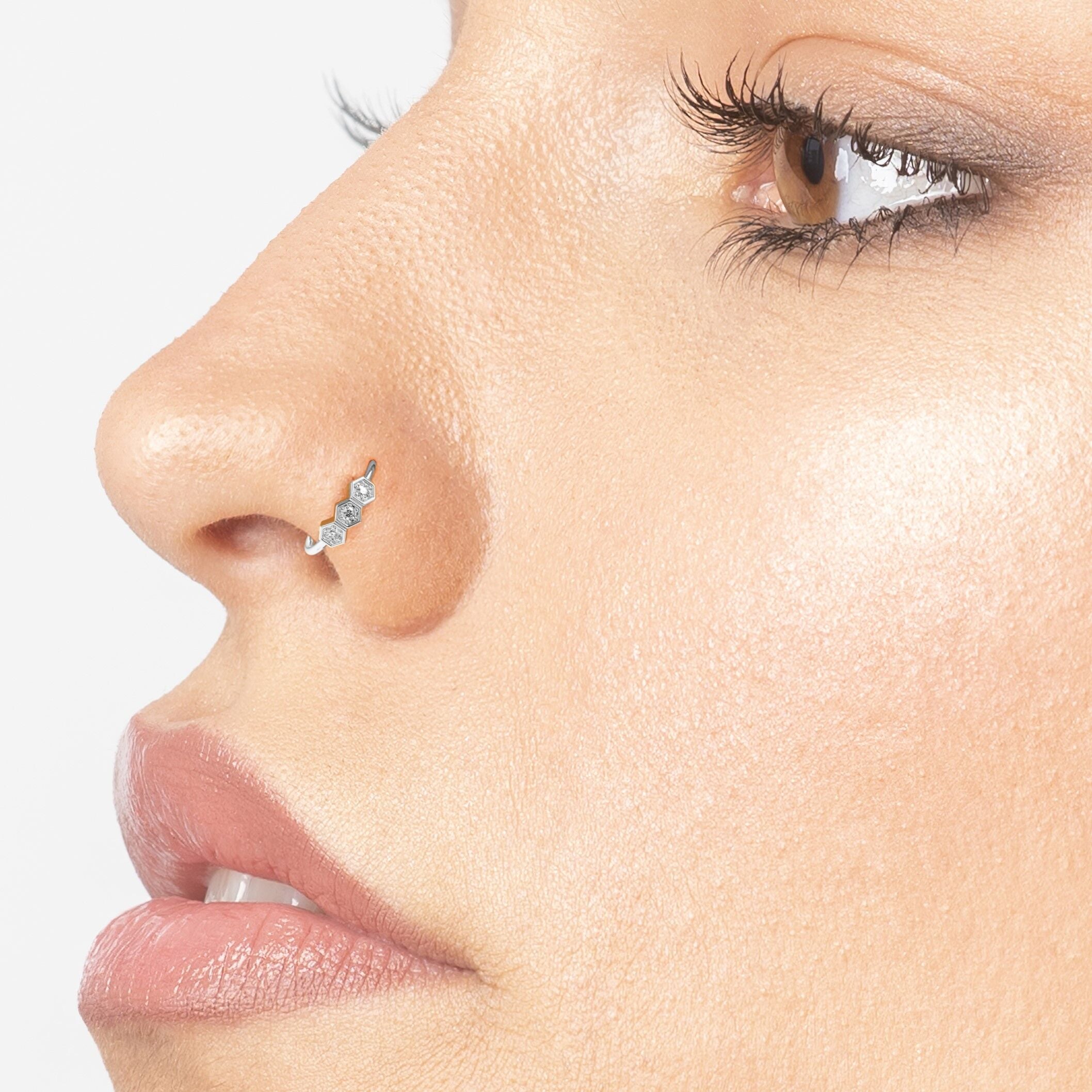 10K Hoenycomb CZ Open Hoop Nose Ring - 20G