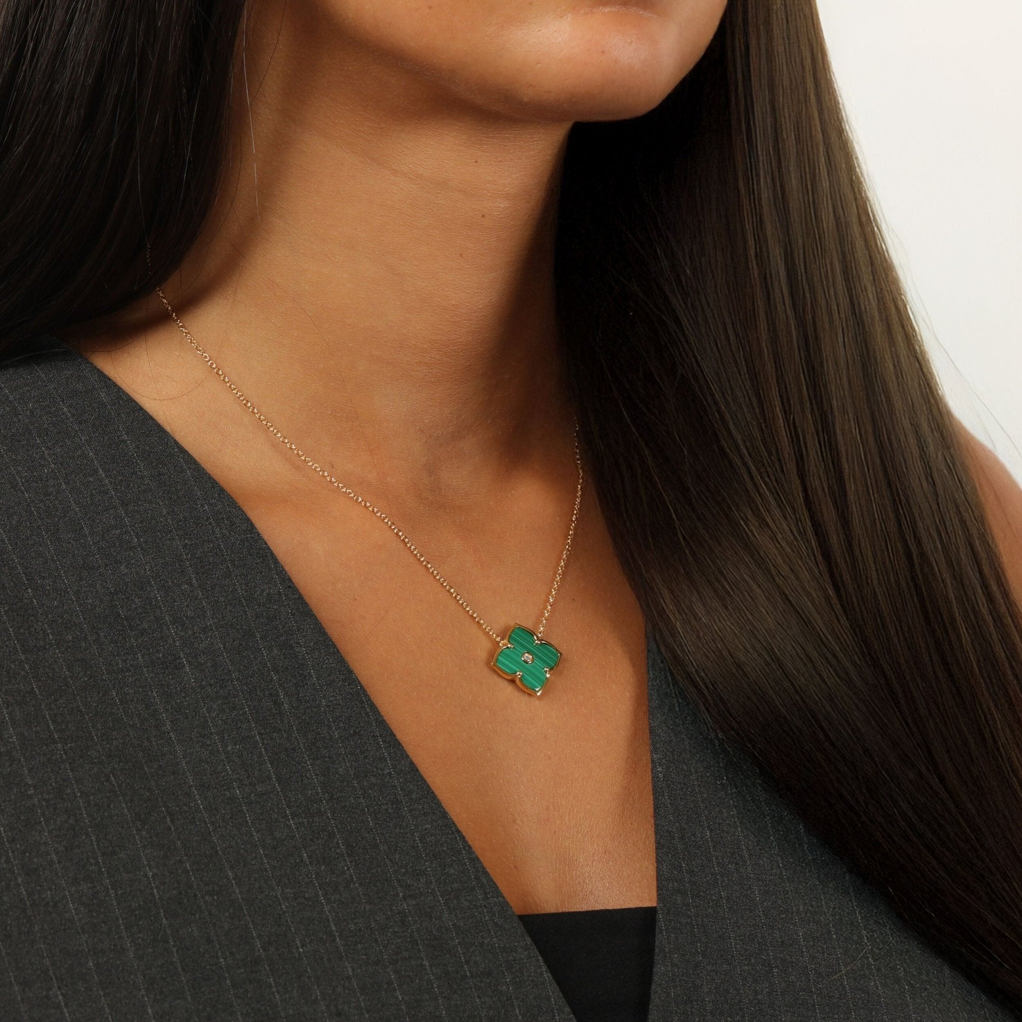 Flora Classic Flower Pendant
