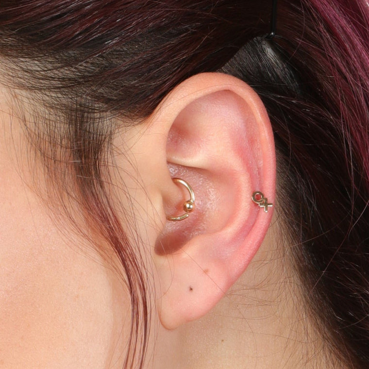 14K Yellow Gold XO Cartilage Earring