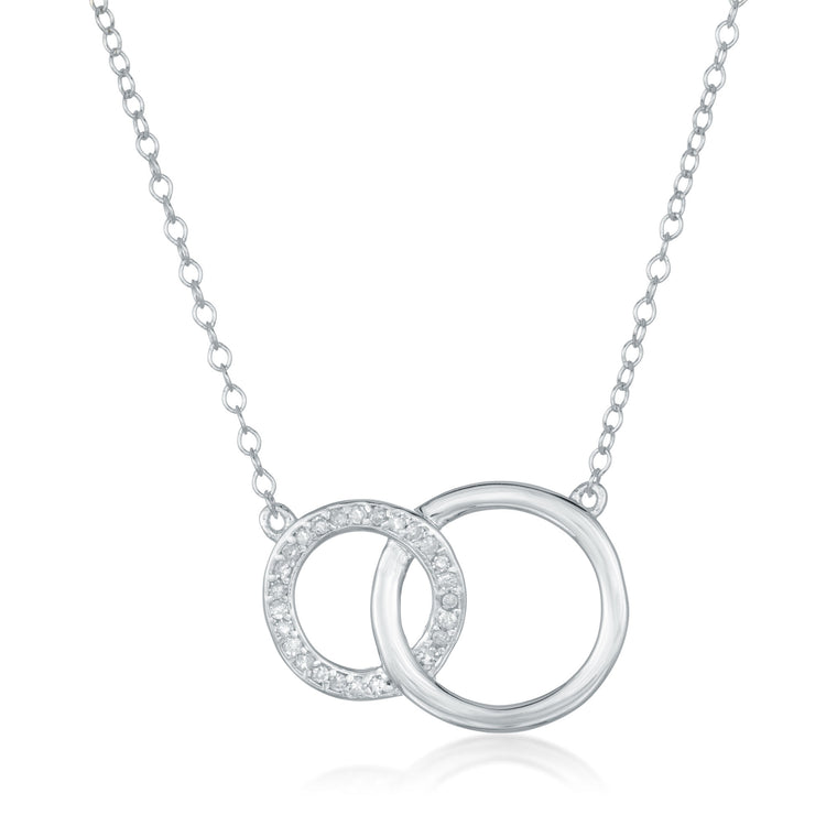 Interlocking Cirlces Pendant in Sterling Silver