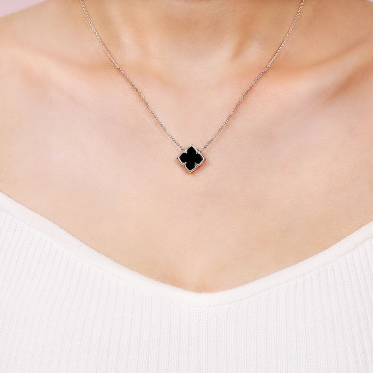 Flora Petite Clover Pendant Necklace