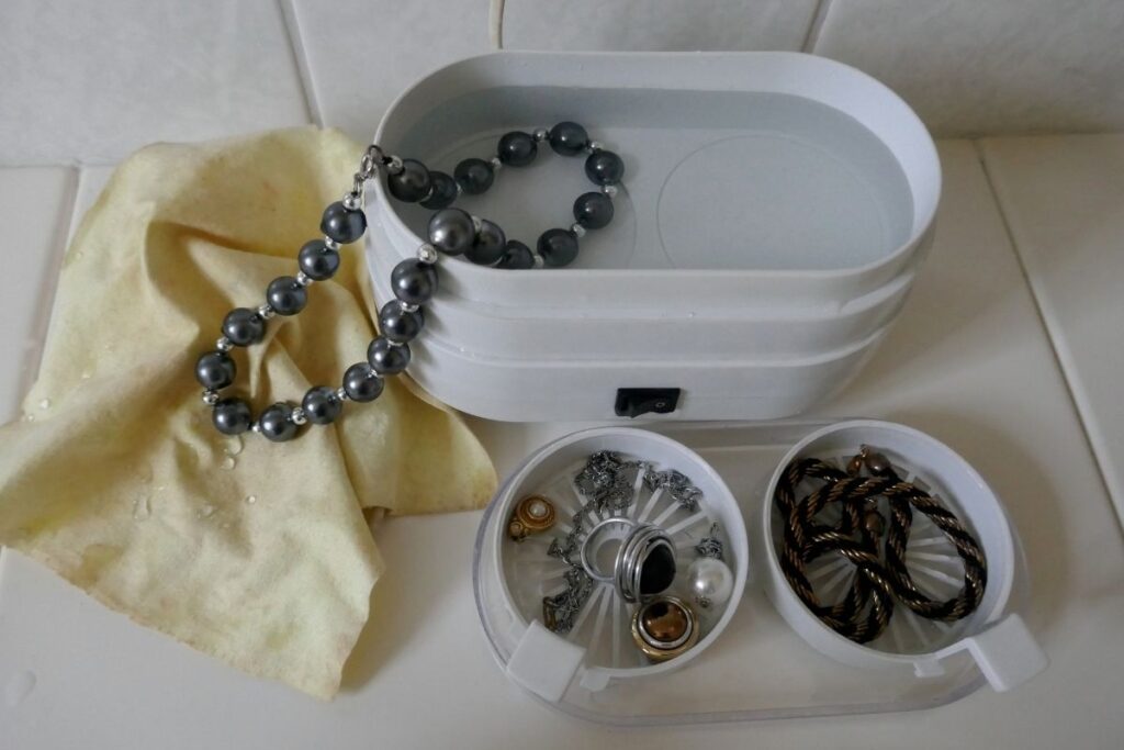 Top 3 Methods For How To Clean Stainless Steel Jewelry