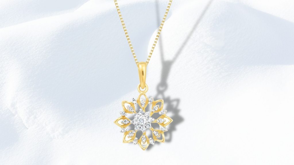 Lavari Jewelers Women’s Snowflake Diamond Pendant with Lobster Clasp