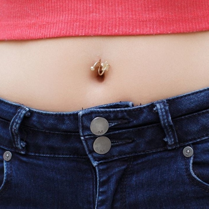 Tiny Leaf Belly Button Piercing Silver / Gold Navel Ring With Light Blue  Beads. Amazing Body Jewelry to Complete a Wedding Look 