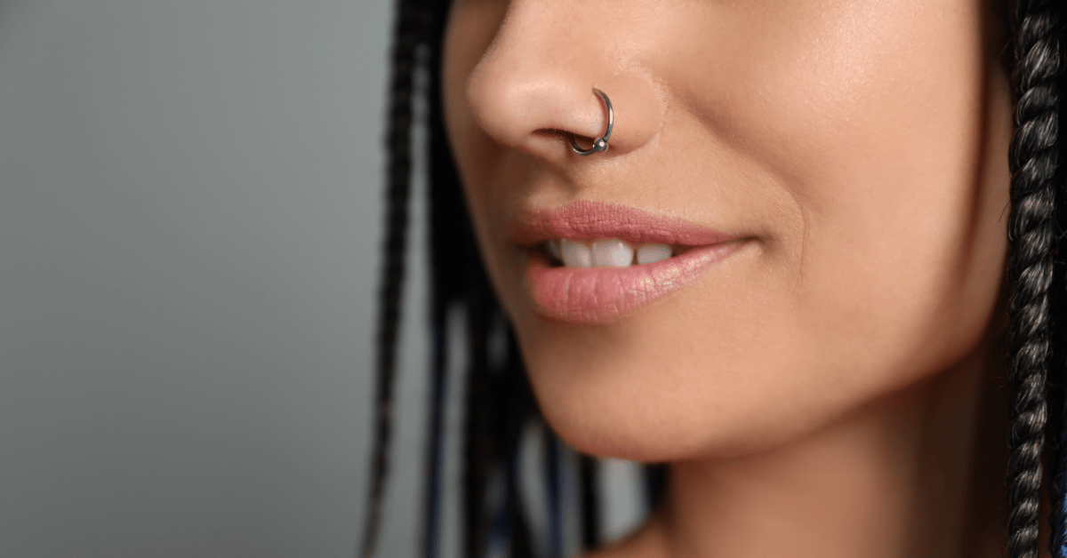 Guide to Achieve Subtle Elegance: The Art of Minimalist Body Jewelry
